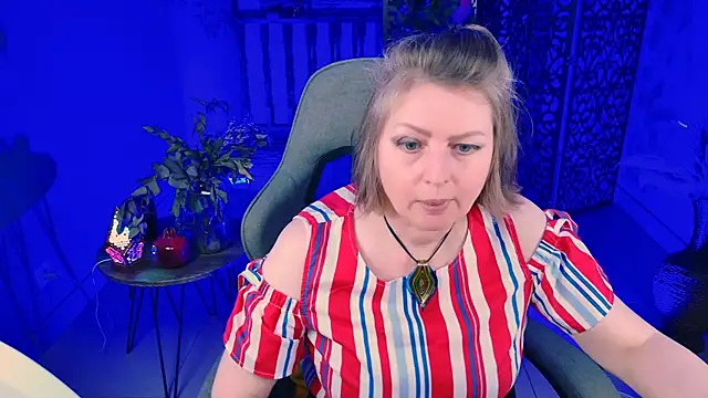 TiffanyBrauny online show from 09-09-25, 10:26