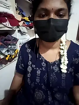 Snapshot of swetha01430 chatting on 09-24-25, 03:59 swetha01430 online show from 09-24-25, 03:59