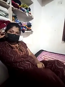 Snapshot of swetha01430 chatting on 10-02-25, 04:25 swetha01430 online show from 10-02-25, 04:25
