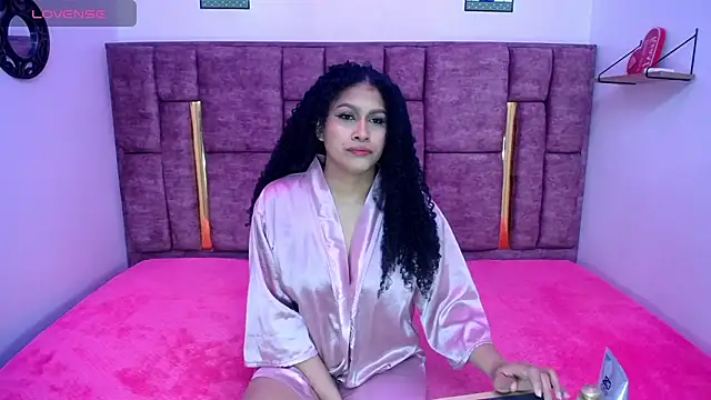 AYSHA WATSON online show from 10-21-25, 01:01