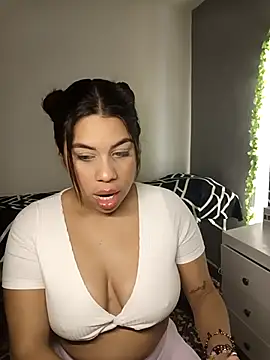 GabyMontenegro online show from 09-28-25, 10:42