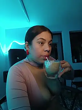 GabyMontenegro online show from 10-30-25, 11:44