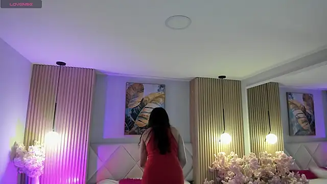 Mila Hank  online show from 04-08-26, 12:05