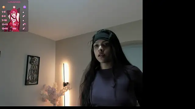 Mila Hank  online show from 04-15-26, 12:12