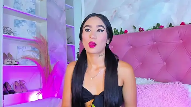 Nicolqueen  online show from 11-05-25, 11:10