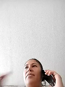 KittyHoleshot87 online show from 10-10-25, 02:27