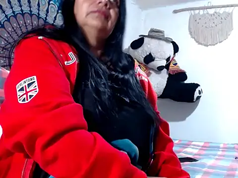 Snapshot of Big_Lola_ chatting on 10-19-25, 11:05 Big Lola online show from 10-19-25, 11:05