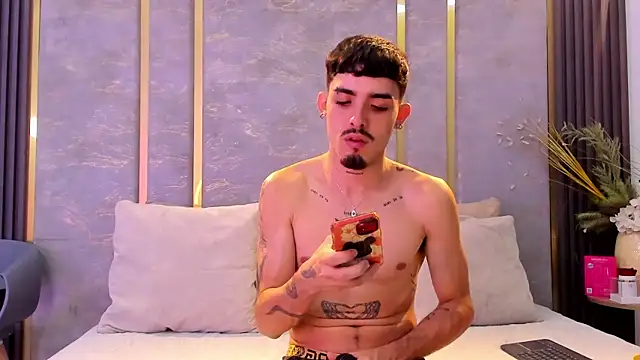 NikoStone  online show from 10-15-25, 04:12