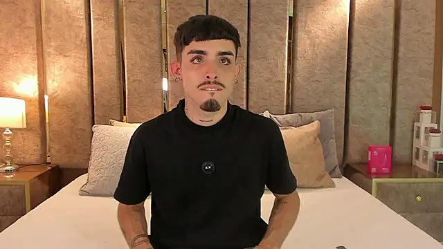 NikoStone  online show from 10-19-25, 05:19