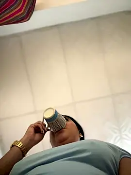 Sophie Dreamss online show from 11-30-25, 07:18