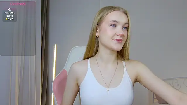 KumiKruz online show from 11-14-25, 02:27