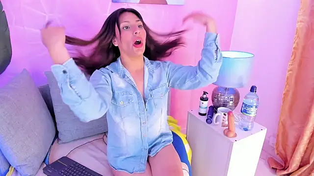 angelica cute12 online show from 11-21-25, 08:07