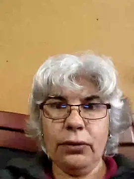 Snapshot of Lady_Silver chatting on 09-26-25, 09:41 Lady Silver online show from 09-26-25, 09:41