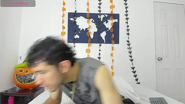 Hot Maiky online show from 10-03-25, 12:13