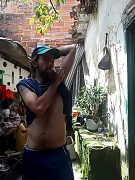 Snapshot of hairy_mannn chatting on 10-30-25, 05:35 hairy mannn online show from 10-30-25, 05:35