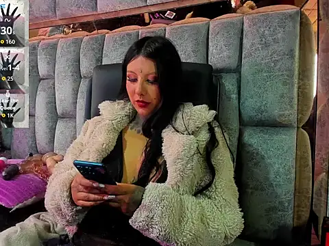 missashlyrosette online show from 11-17-25, 01:39