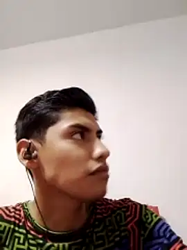 aispuro8505 online show from 12-04-25, 05:06