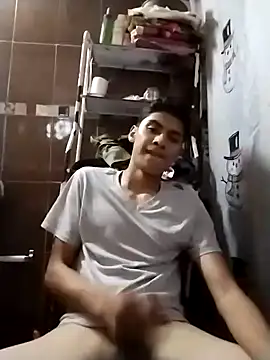 aispuro8505 online show from 12-15-25, 07:23