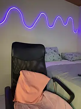 larajuli online show from 03-27-26, 02:50