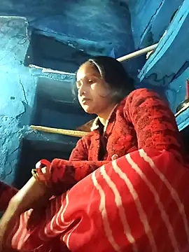 Jooli xx online show from 11-18-25, 03:01