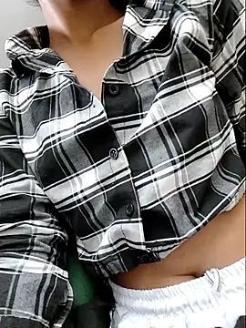 dollyjaan11 online show from 09-27-25, 01:32