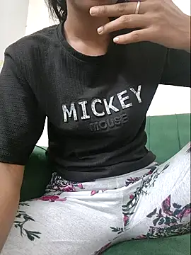 dollyjaan11 online show from 10-04-25, 12:36