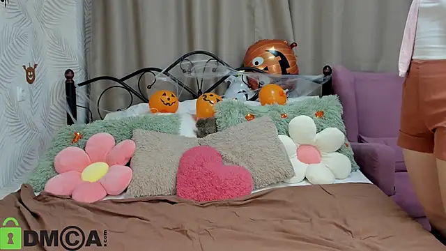 Snapshot of Agnes_Passero chatting on 10-29-25, 08:16 Agnes Passero online show from 10-29-25, 08:16