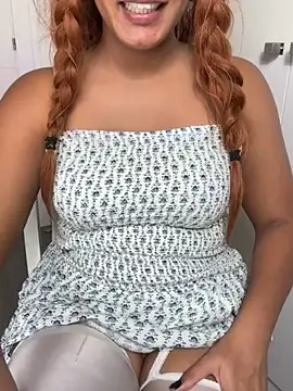 Snapshot of madsnextdoor chatting on 11-05-25, 11:05 madsnextdoor online show from 11-05-25, 11:05