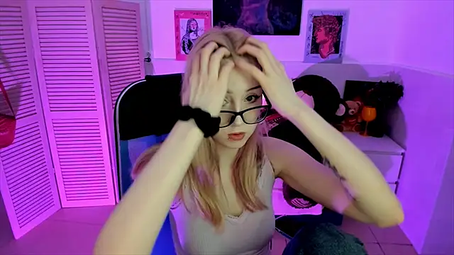 RubyBennett online show from 10-02-25, 06:53