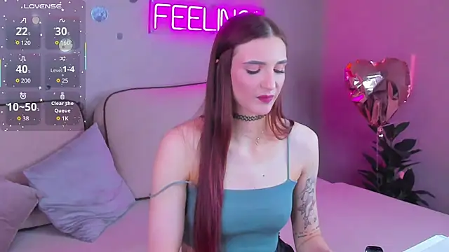 Snapshot of Alisha_Green chatting on 03-23-26, 09:35 Alisha Green online show from 03-23-26, 09:35