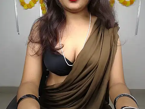 Snapshot of heavan_girl chatting on 11-10-25, 11:42 heavan girl online show from 11-10-25, 11:42