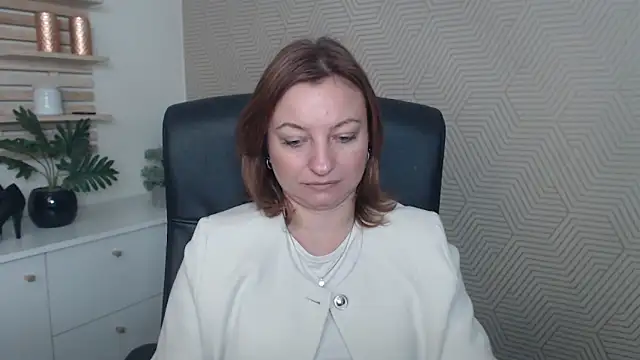 Snapshot of angelaSamt chatting on 11-05-25, 06:35 angelaSamt online show from 11-05-25, 06:35