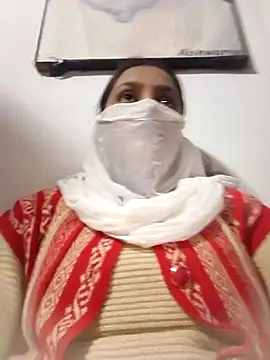 Snapshot of posewith chatting on 11-18-25, 03:16 posewith online show from 11-18-25, 03:16