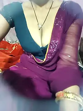 posewith online show from 02-24-26, 10:19