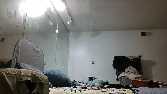 VickPicsVermillion online show from 09-14-25, 10:14