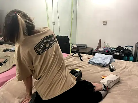 VickPicsVermillion online show from 10-03-25, 10:51