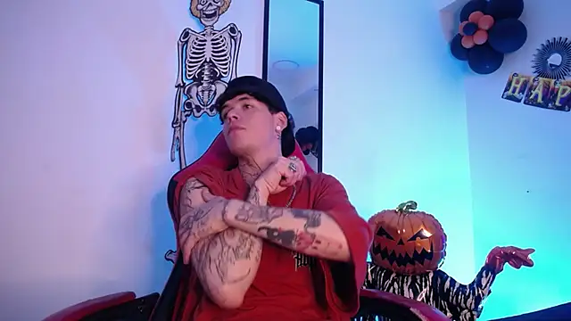 Snapshot of Anhonymus_ chatting on 10-29-25, 03:42 Anhonymus online show from 10-29-25, 03:42