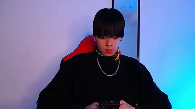 Snapshot of Anhonymus_ chatting on 11-12-25, 04:13 Anhonymus online show from 11-12-25, 04:13