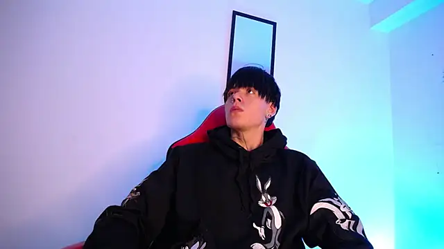 Snapshot of Anhonymus_ chatting on 11-18-25, 03:34 Anhonymus online show from 11-18-25, 03:34