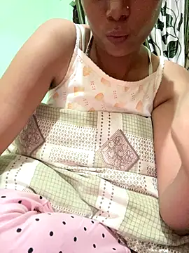 Snapshot of Romantic-jeeva chatting on 09-13-25, 05:02 Romantic-jeeva online show from 09-13-25, 05:02