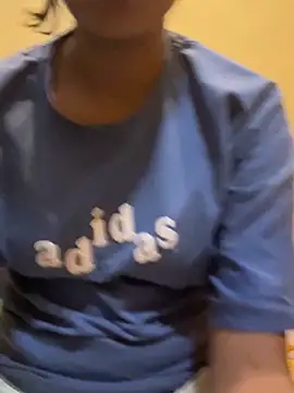 Snapshot of Romantic-jeeva chatting on 09-19-25, 03:34 Romantic-jeeva online show from 09-19-25, 03:34