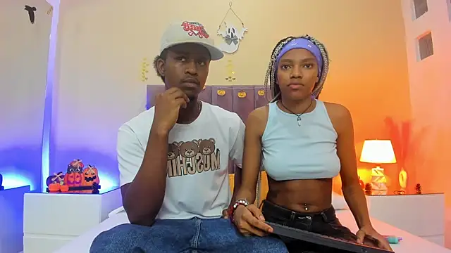 Kiaraa y Her Crazy online show from 10-18-25, 04:48