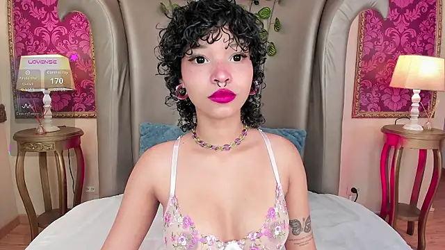 Snapshot of DaniCollinn_ chatting on 12-20-25, 12:56 DaniCollinn online show from 12-20-25, 12:56