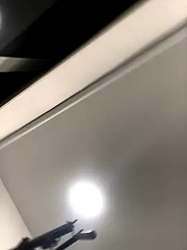 Paris 11 online show from 10-15-25, 11:27