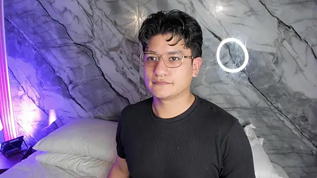 Snapshot of Dante_Callahan chatting on 11-15-25, 08:16 Dante Callahan online show from 11-15-25, 08:16