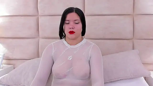 NahiaMonet online show from 10-29-25, 10:28