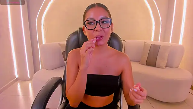 NinaBlum online show from 10-16-25, 03:29