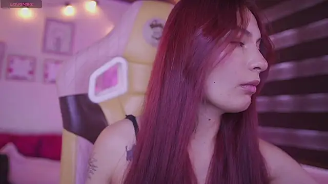 Rebecah 1 online show from 12-19-25, 01:51