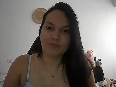 Snapshot of dulvolkova chatting on 10-29-25, 08:16 dulvolkova online show from 10-29-25, 08:16