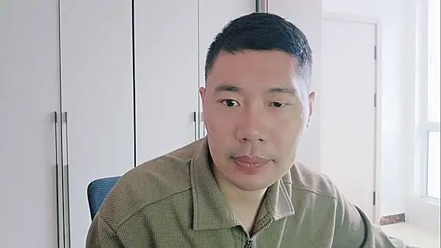 Snapshot of Buryerry-B chatting on 09-19-25, 01:40 Buryerry-B online show from 09-19-25, 01:40